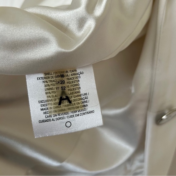 Elie Tahari Cream Blazer – Size 16, Classic & Chic - Picture 6 of 7